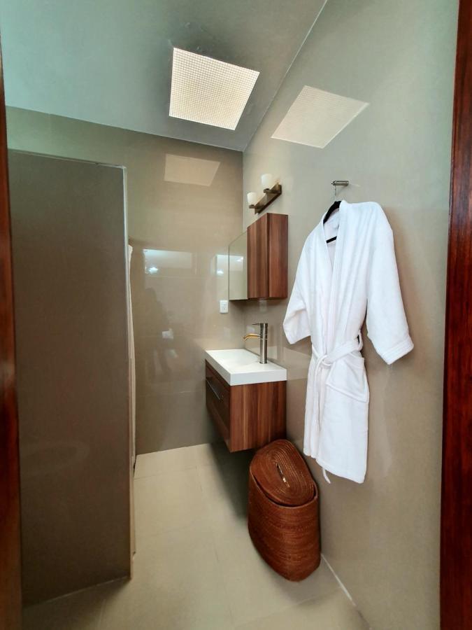 Lindas Suites Eugenio Sue Mexico City Exterior photo
