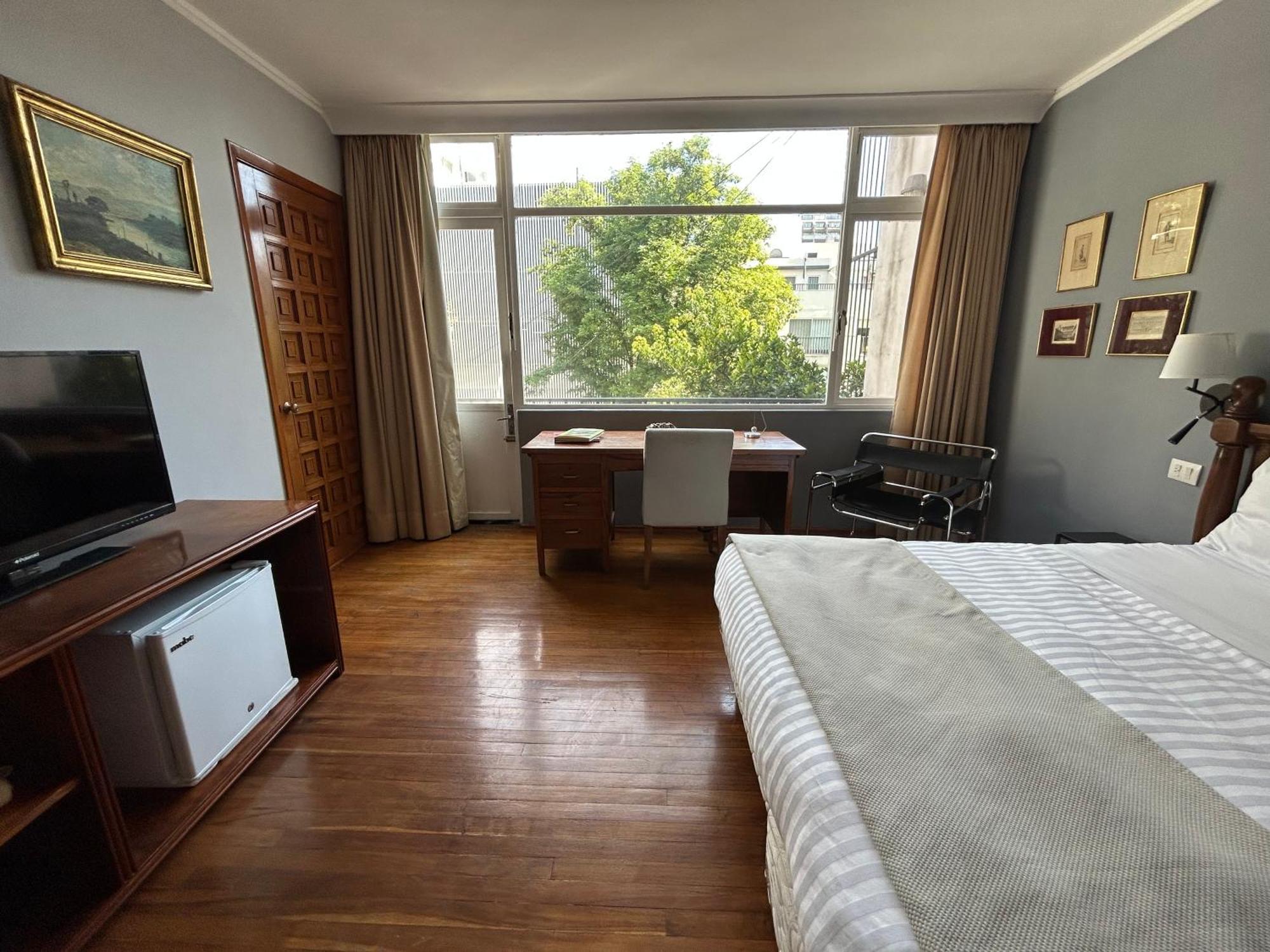 Lindas Suites Eugenio Sue Mexico City Exterior photo